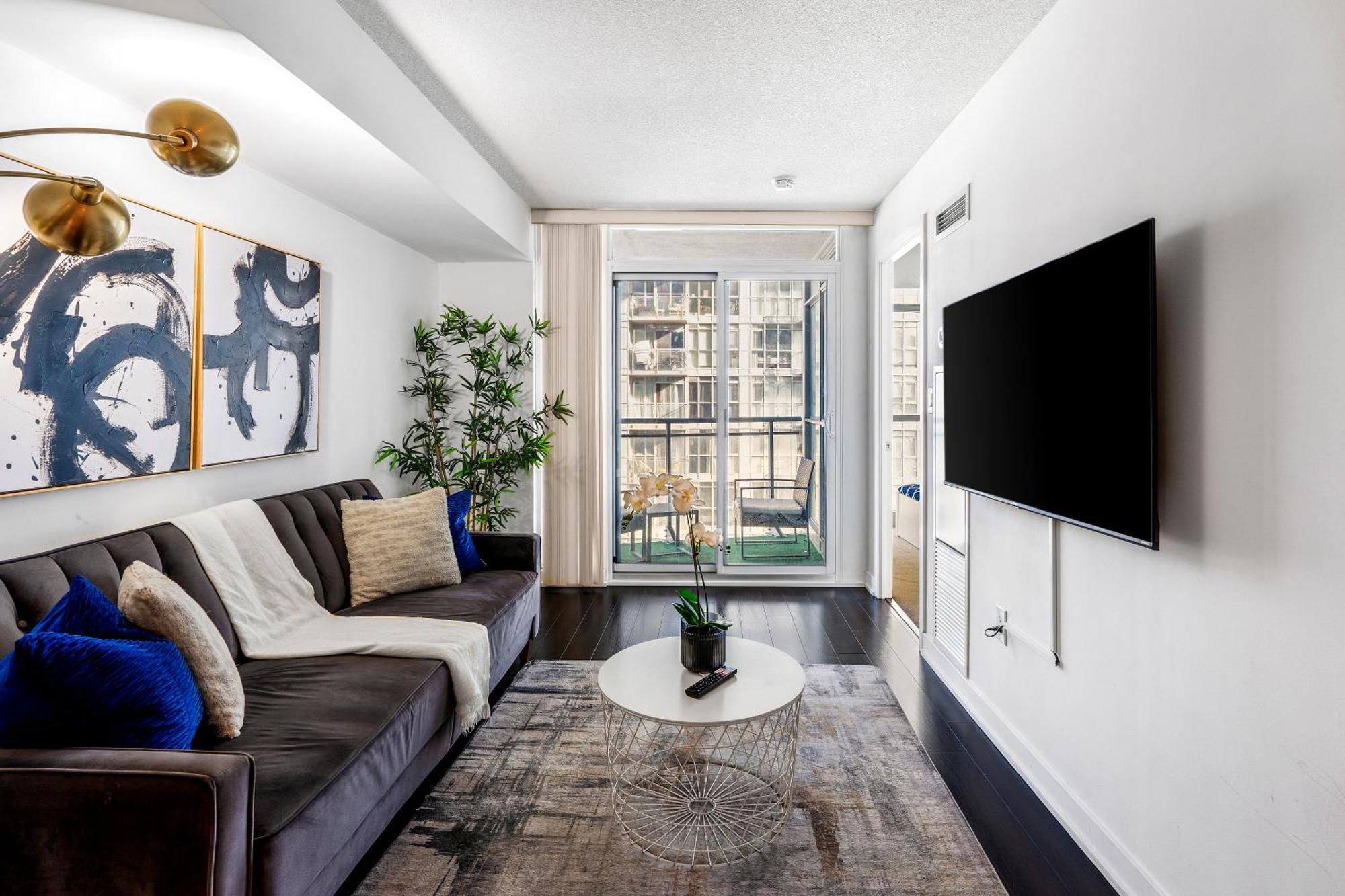 טורונטו Exquisite Condos By Cn Tower With Parking מראה חיצוני תמונה