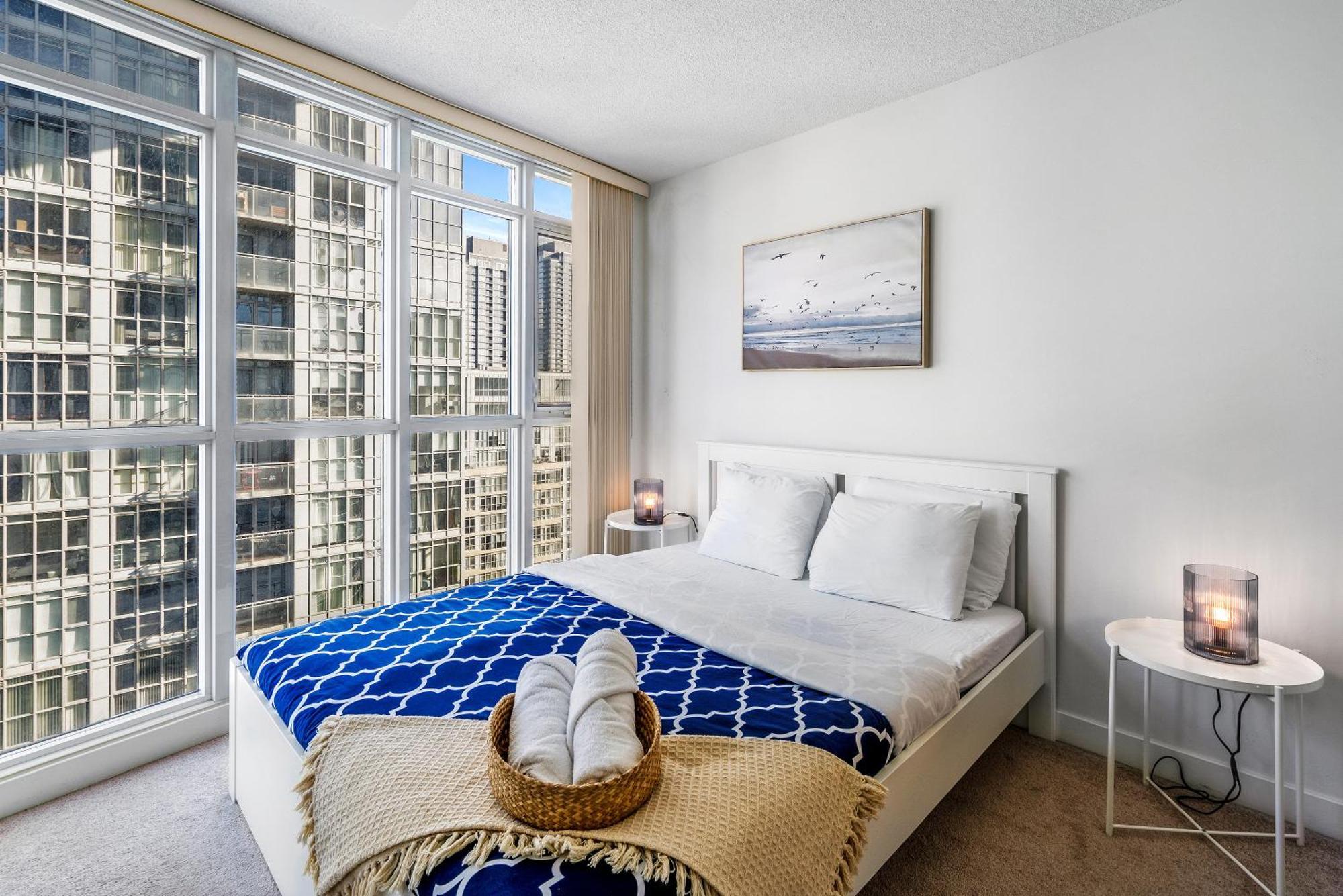 טורונטו Exquisite Condos By Cn Tower With Parking מראה חיצוני תמונה